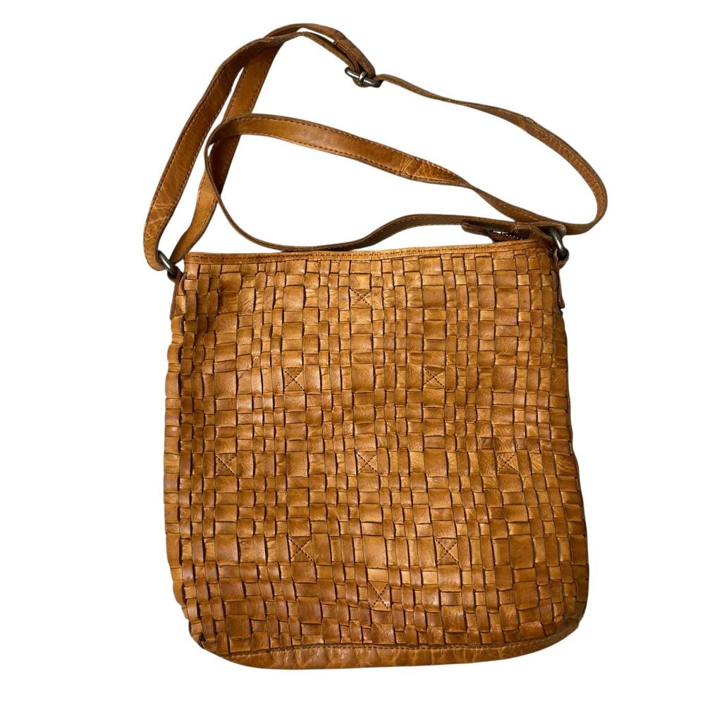 Valencia Holland Shoulder Bag Purse Cognac Woven Adjustable Strap Zip Brass Boho